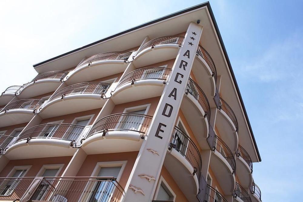 Hotel Arcade 里米尼 外观 照片